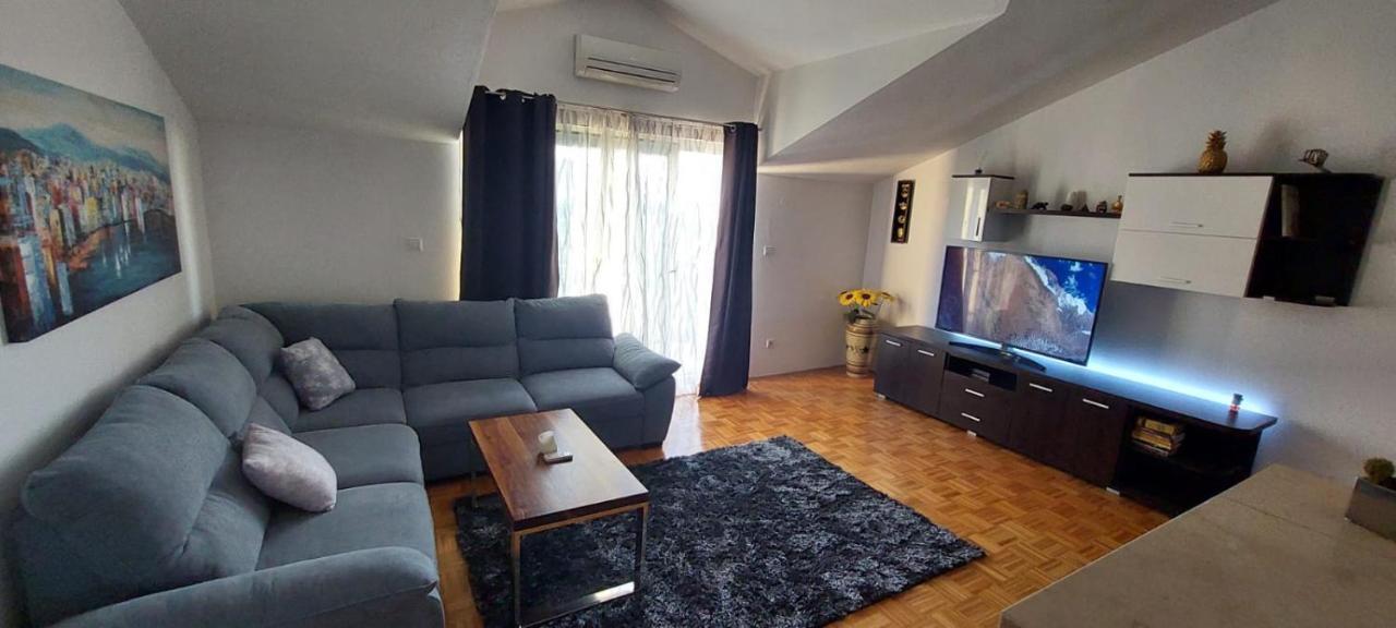 Apartment Frane Podstrana With Private Pool Экстерьер фото